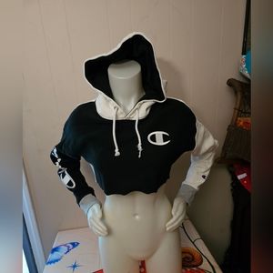 Champion size medium long sleeve crop with hood